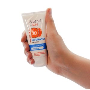 کرم ضدآفتاب بی رنگ SPF30 آردن مدل HYDRASOL مناسب انواع پوست حجم 50 میلی لیتر